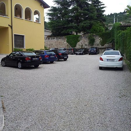 Albergo Gardesana Торри-дель-Бенако Экстерьер фото