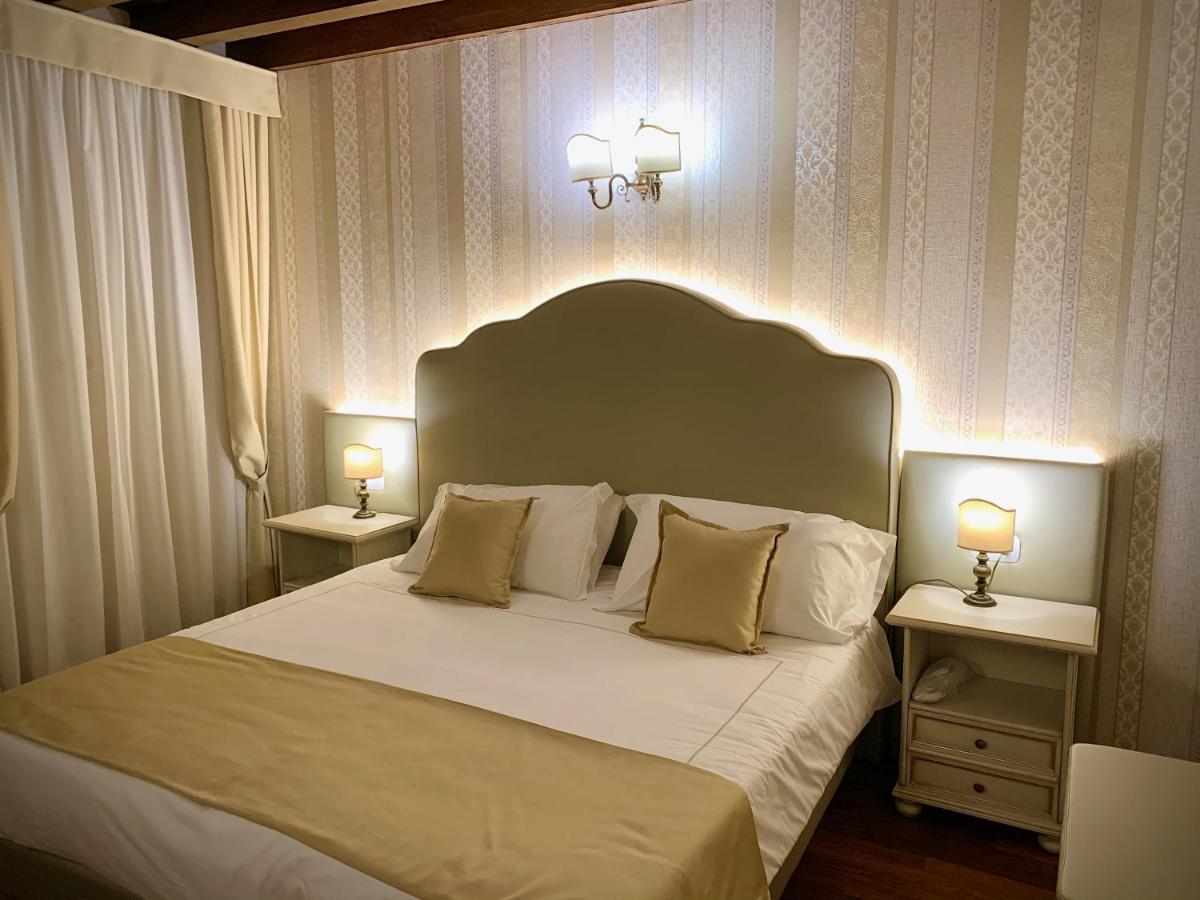 Albergo Gardesana Торри-дель-Бенако Экстерьер фото